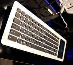 eeekey thumb Asus Eee Keyboard / All in one PC / M50