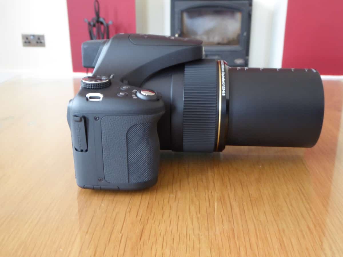 Kodak PixPro AZ901 90x zoom bridge camera review