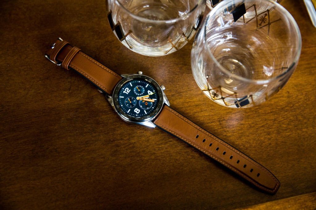huawei watch gt vs galaxy watch active