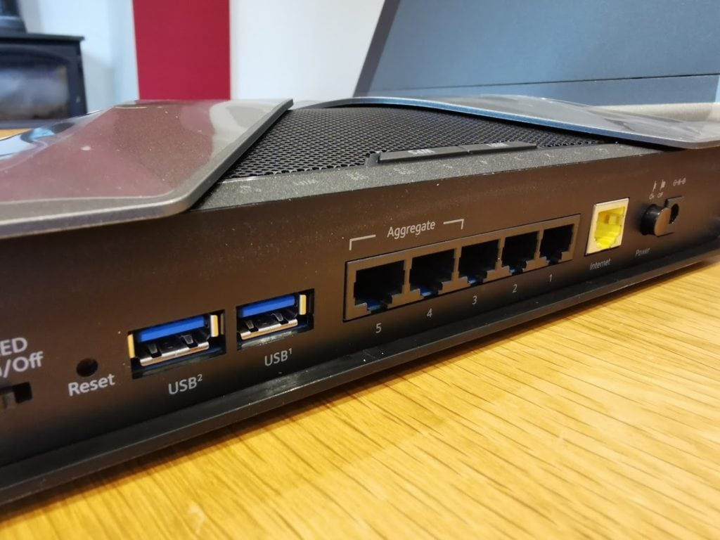 Netgear Nighthawk AX8 RAX80 Review 5