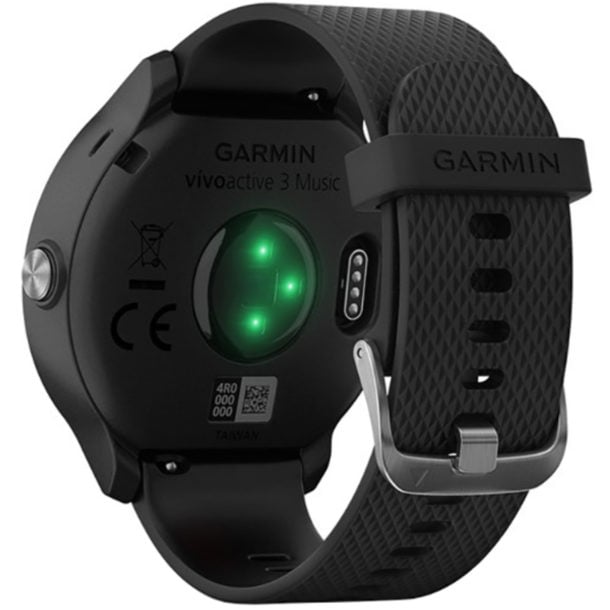 what is the difference between garmin venu and vivoactive 4