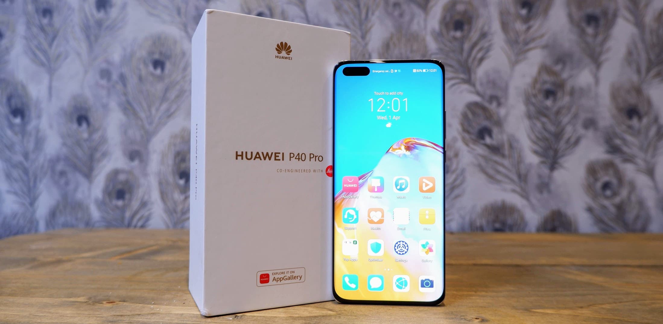 Huawei banned from using Google & other US tech until at ...