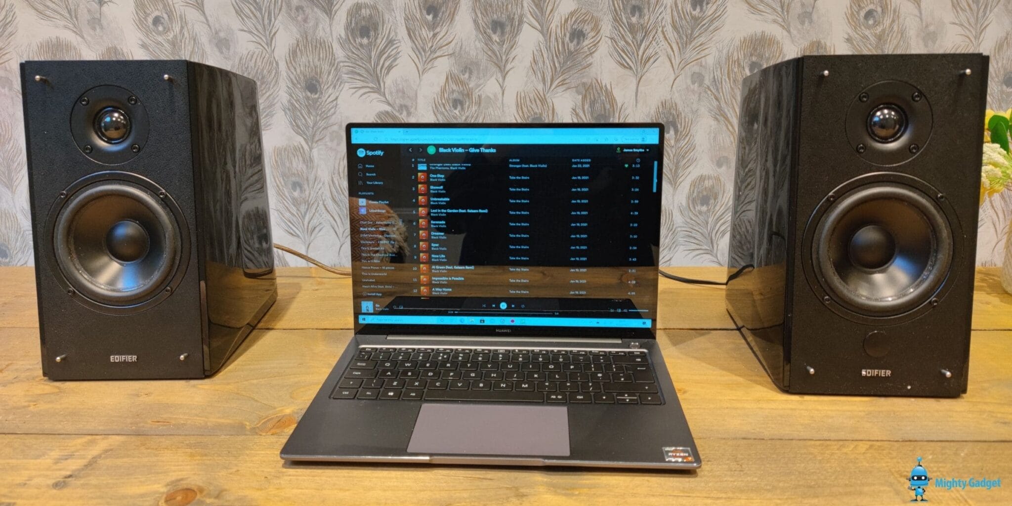 Edifier R2000DB Review Active bookshelf speakers for superior PC audio