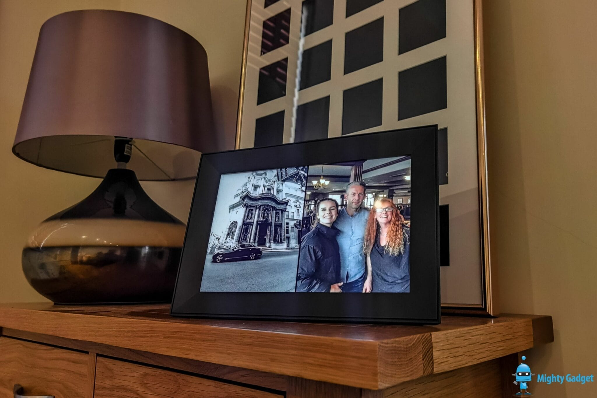 Aura Carver Smart Digital Photo Frame Review A superb digital photo