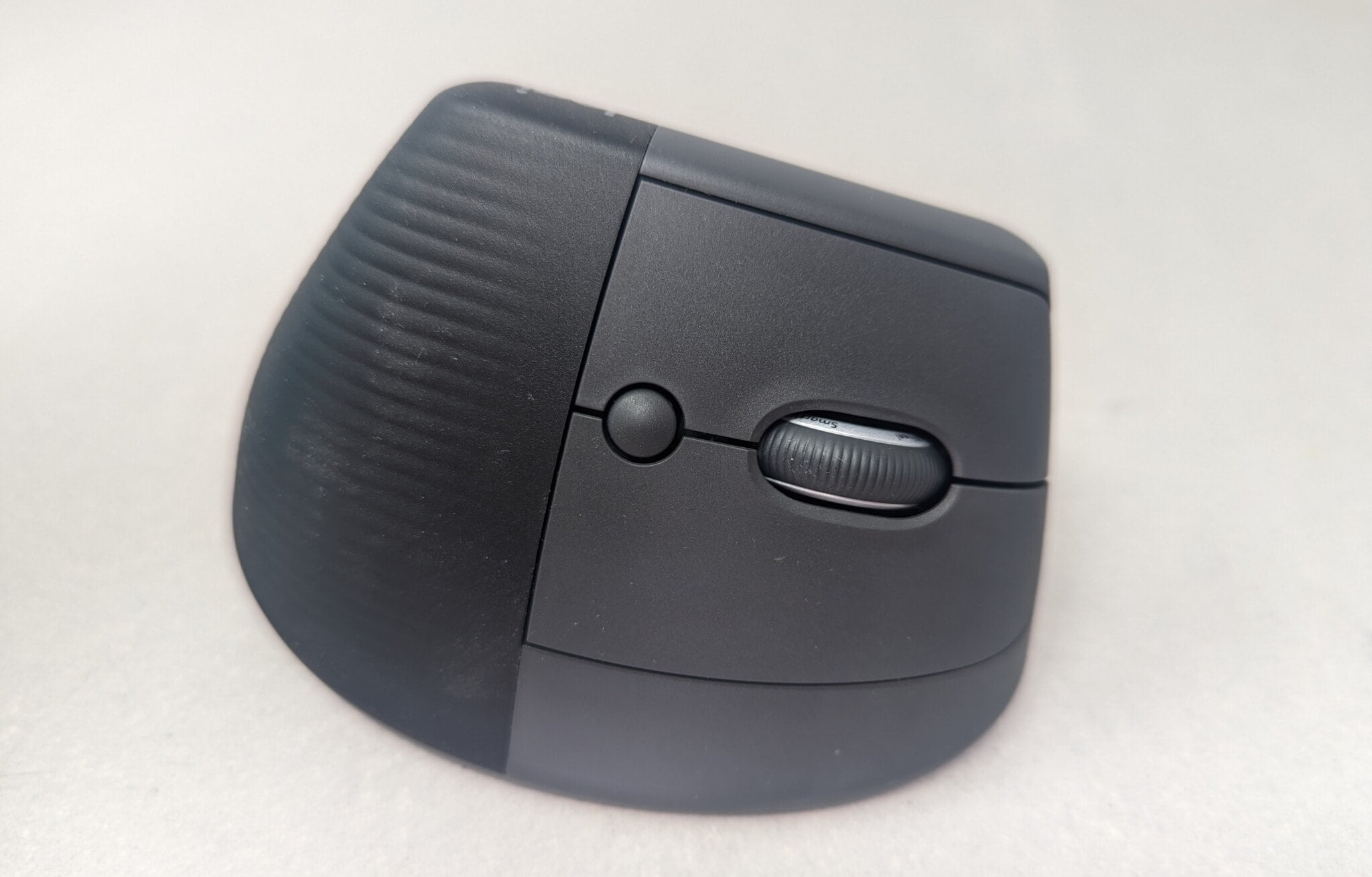 Logitech Lift Vertical Ergonomic Mouse Review How does it compare vs Logitech MX Vertical?