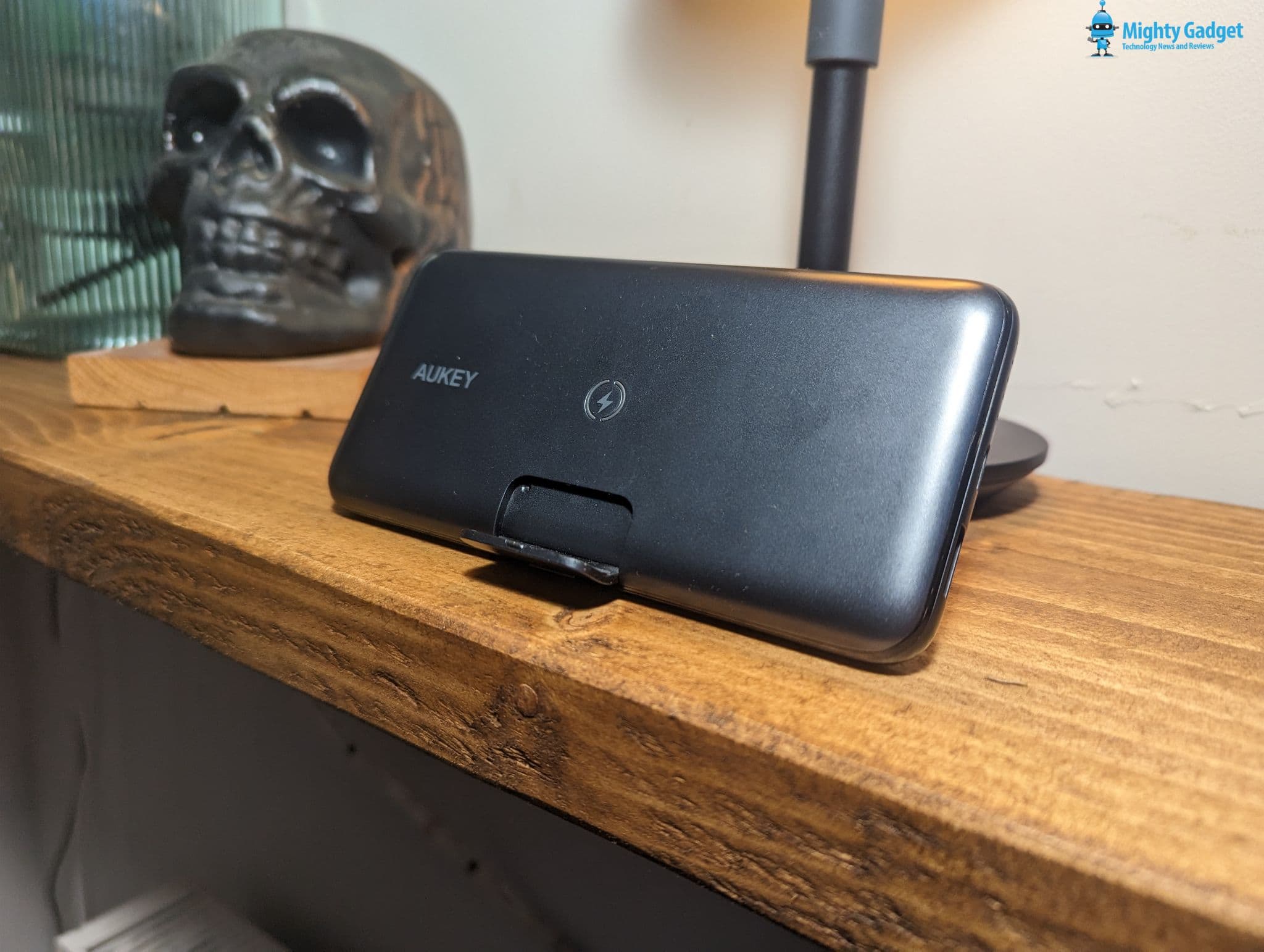 Aukey Basix Pro PD Wireless Power Bank Charger Review Mighty Gadget