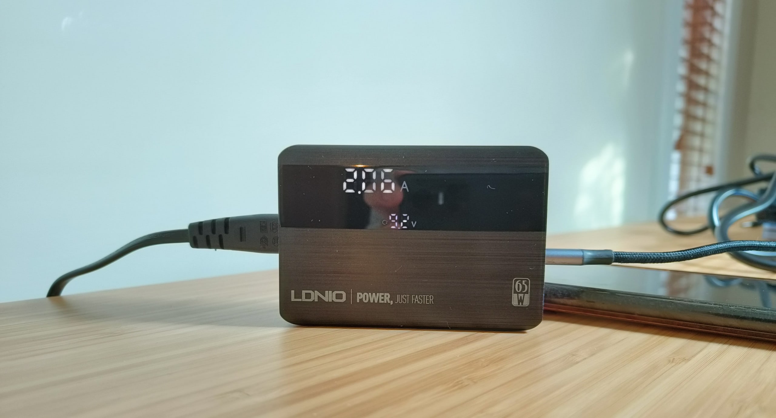 LDNIO 65W USB Power Delivery Charging Station Review scaled