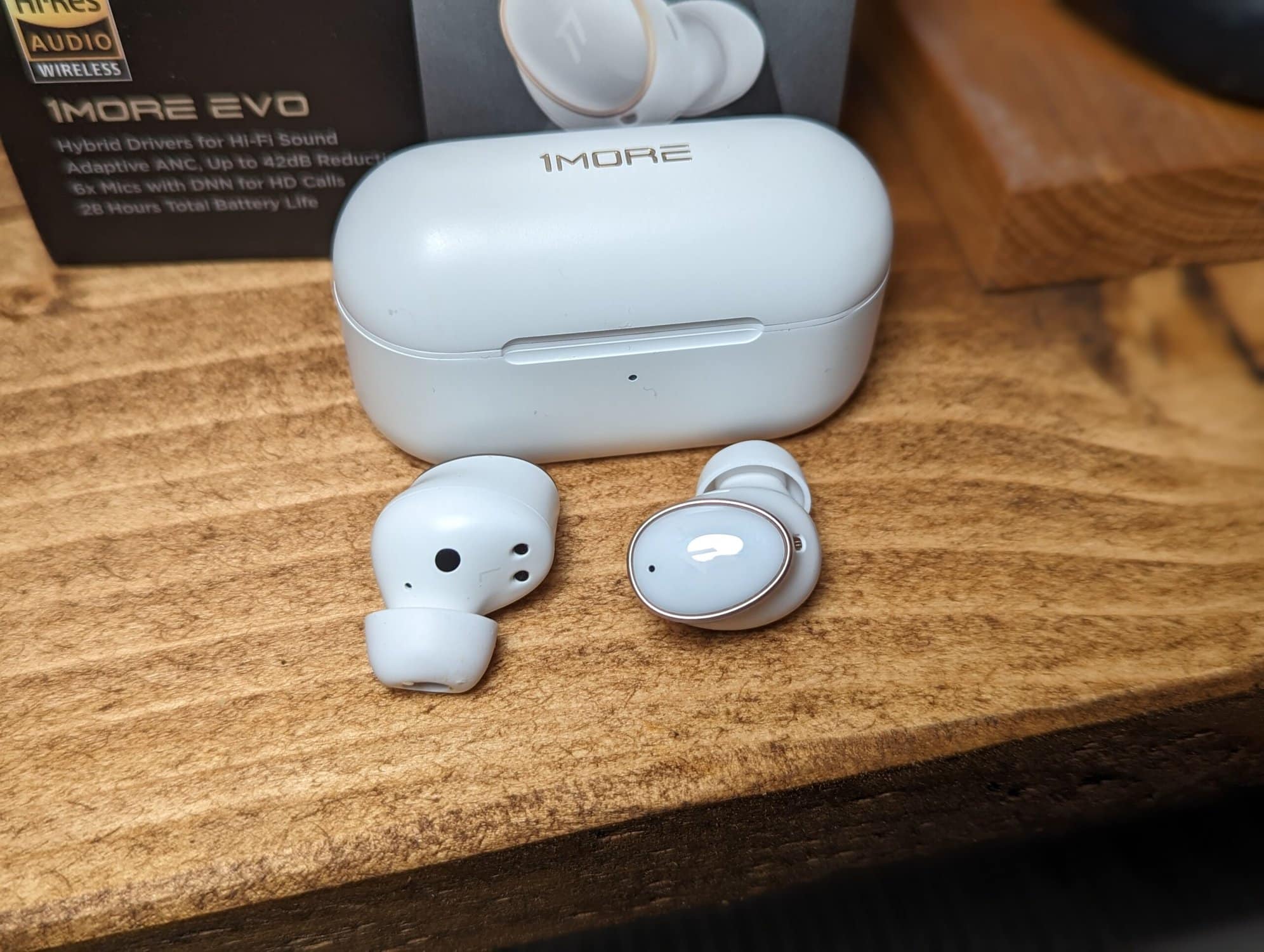 1More Evo Review earbuds design and shape 2 scaled