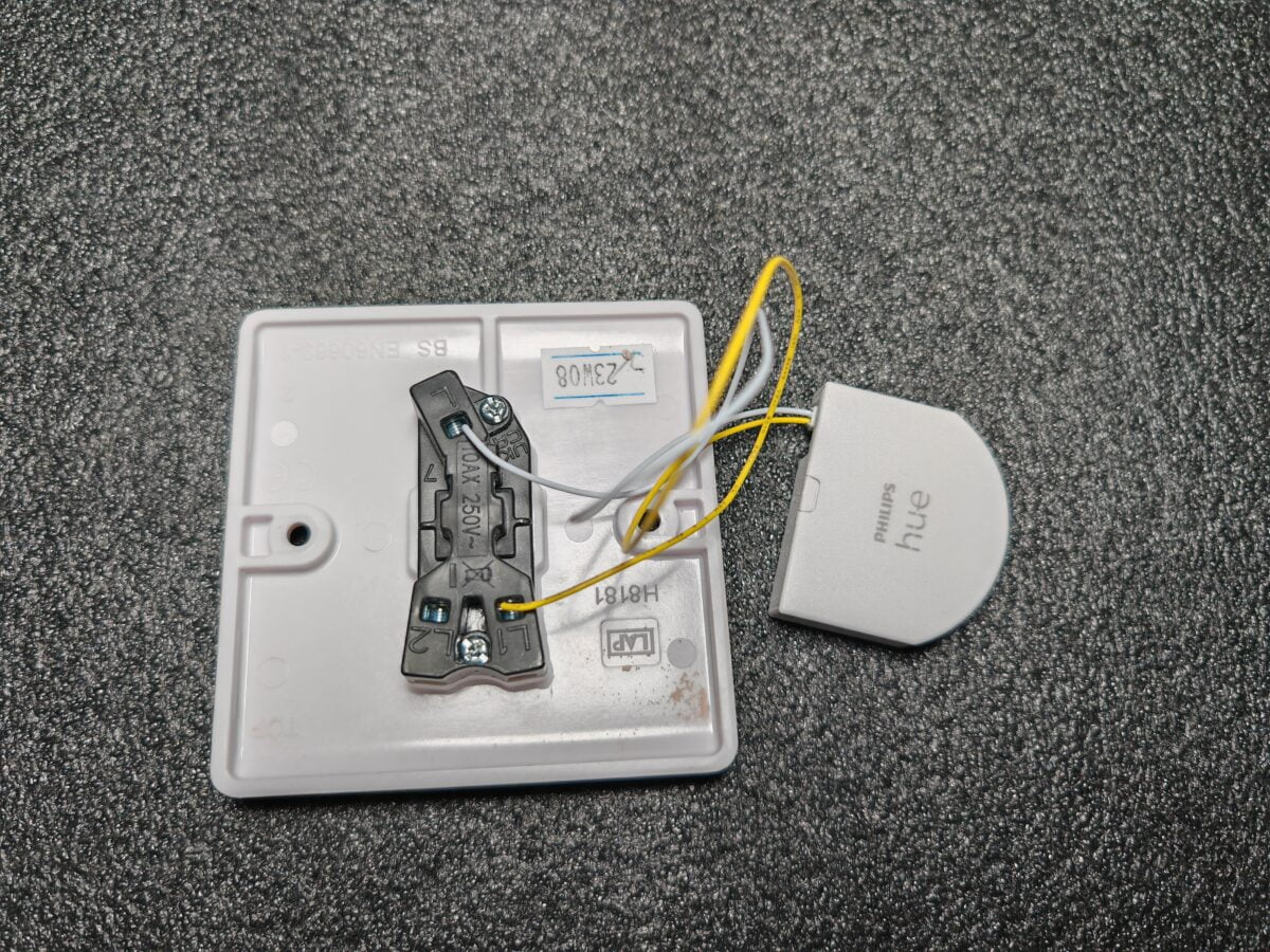 Philips Hue Smart Wall Switch Module Review