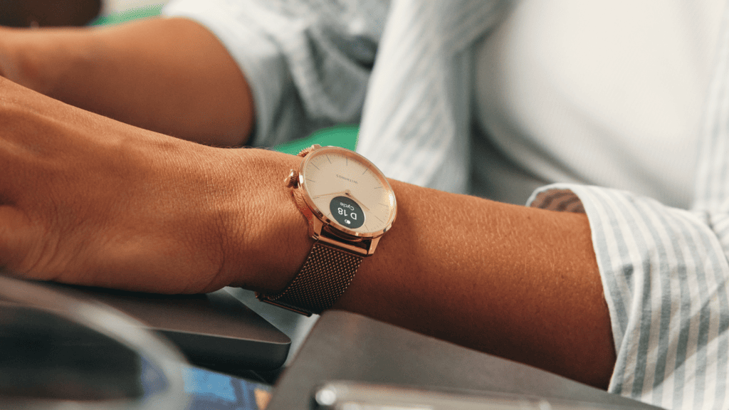 ScanWatch Light Sand rosegold Lifestyle EN ScanWatch Light Sand rosegold Lifestyle EN