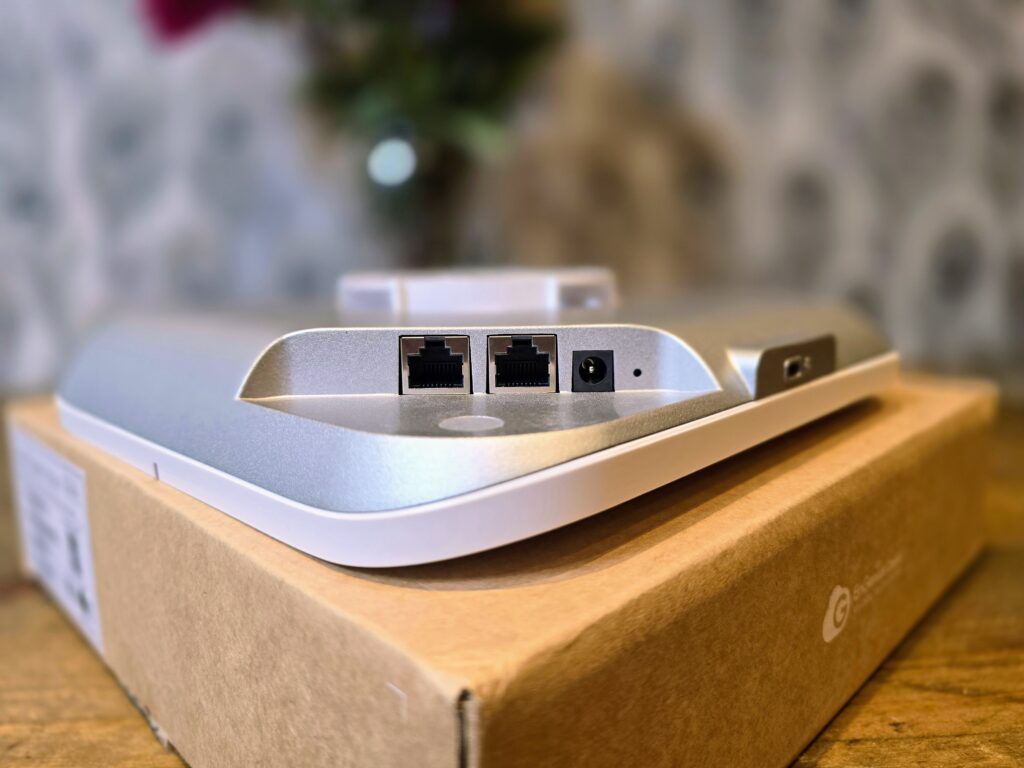 EnGenius ECW536 WiFi 7 Access Point Review Unboxing Ethernet Ports