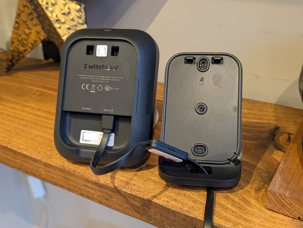 SwitchBot Hub 3 stand and cable SwitchBot Hub 3 stand and cable