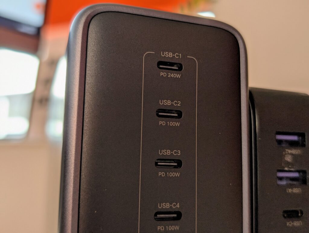 Ugreen 500W 6 Port GaN Fast Charger 6 Ugreen 500W 6 Port GaN Fast Charger 6