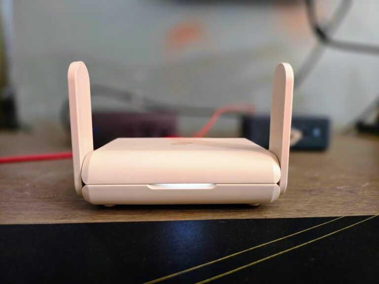 Aircove Go Review – ExpressVPN’s new portable VPN router will secure your devices when you travel