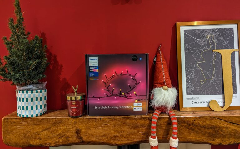 Philips Hue Festavia String Lights Review – Smart Christmas tree lights that compete vs Twinkly