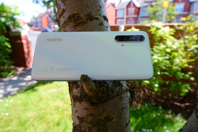 Realme X3 Superzoom Review – An impressive zoom camera for the price but faces stiff competition vs the Poco F2 Pro & Realme X50 Pro