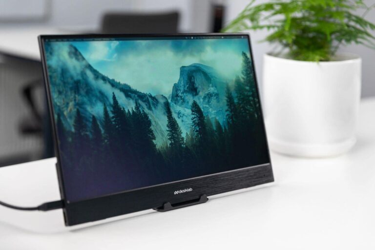 Desklab – The Best Portable 4K Gaming Monitor in 2022